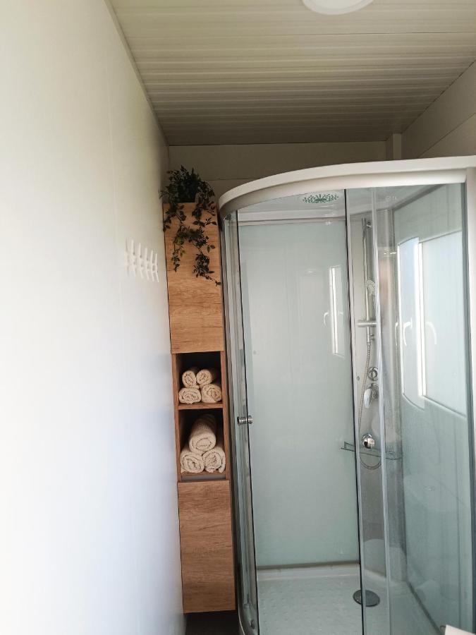 Mobile Home Vilmaris Pakoštane Esterno foto