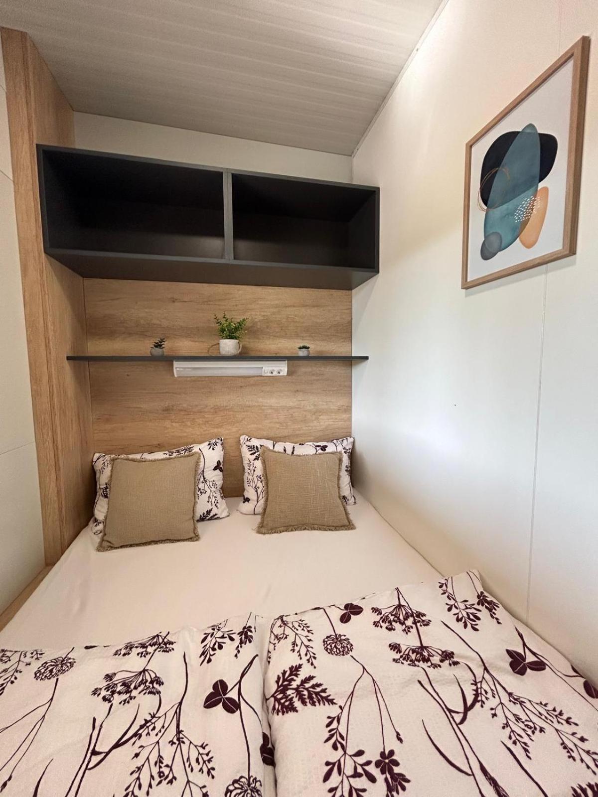 Mobile Home Vilmaris Pakoštane Esterno foto